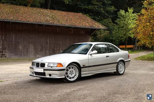 BMW M3 (1993) thumbnail 6