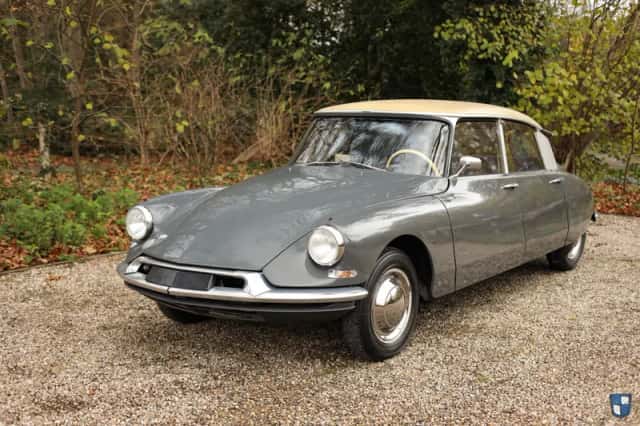 Citroën ID19 (1961) thumbnail 1