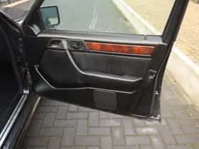 Mercedes-Benz 300TE (1991) thumbnail 25