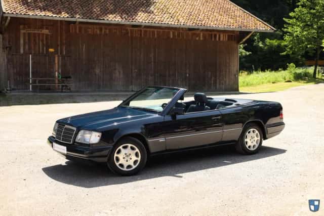 Mercedes-Benz E-Klasse (1994) thumbnail 1