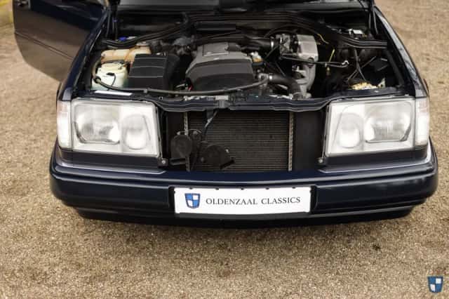 Mercedes-Benz E-Klasse (1994) thumbnail 2