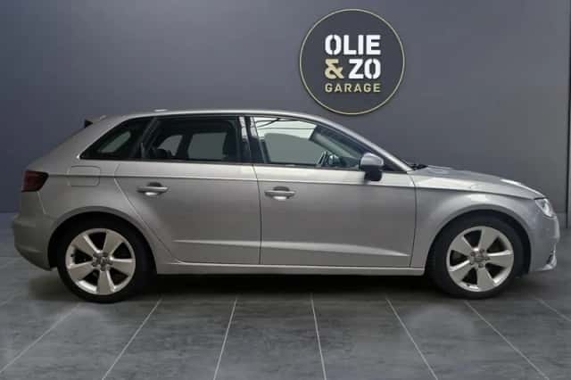 Audi A3 (2015) thumbnail 3