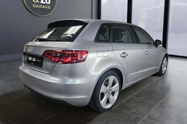 Audi A3 (2015) thumbnail 4