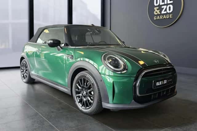 MINI Cooper (2023) thumbnail 2