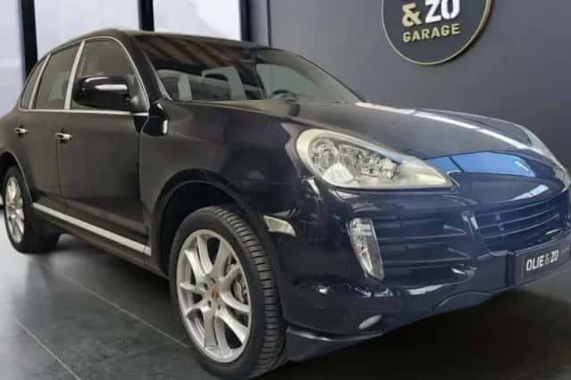 Porsche Cayenne (2010) thumbnail 1