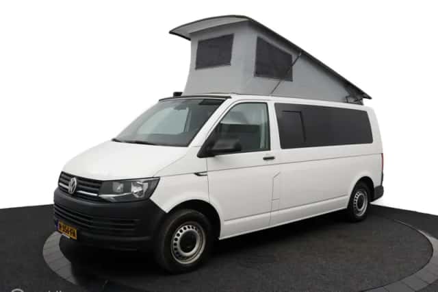 Volkswagen Transporter (2016) thumbnail 1