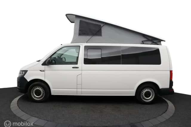 Volkswagen Transporter (2016) thumbnail 2