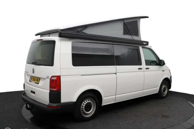 Volkswagen Transporter (2016) thumbnail 4