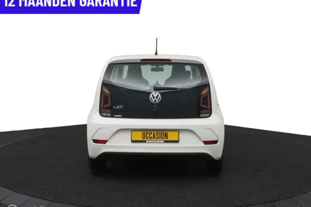 Volkswagen Up! (2018) thumbnail 4