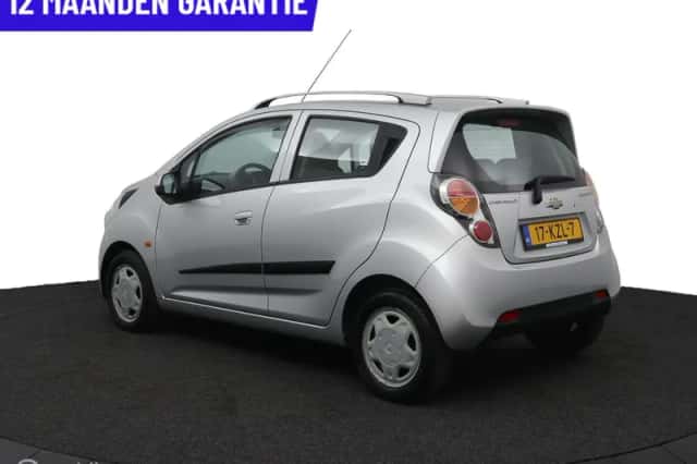 Chevrolet Spark (2010) thumbnail 3