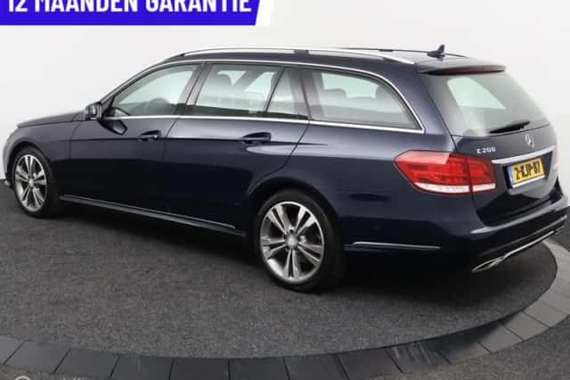 Mercedes-Benz E-Klasse (2013) thumbnail 5