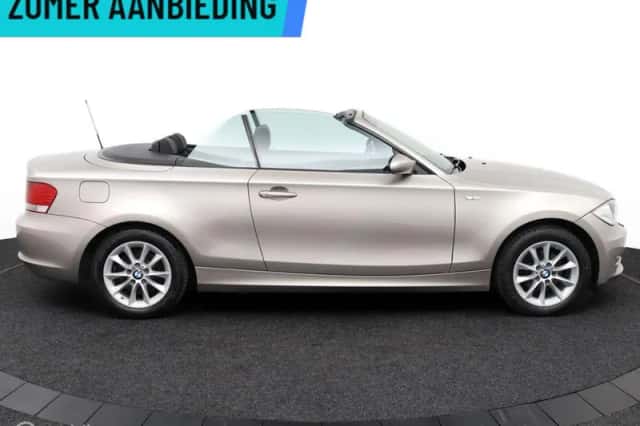 BMW 1-Serie (2009) thumbnail 6