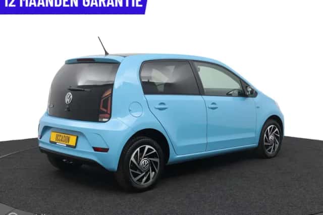 Volkswagen Up! (2018) thumbnail 6