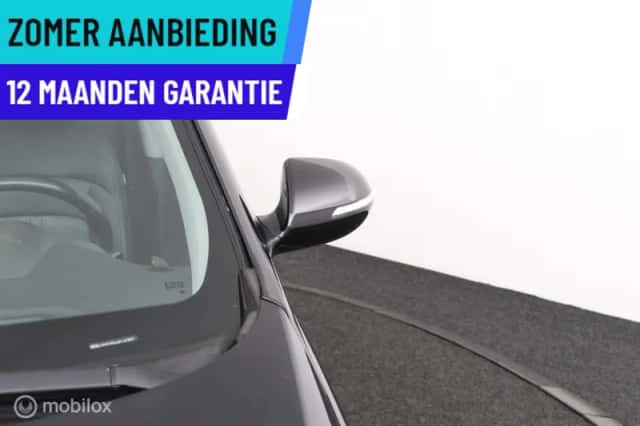 Kia Sportage (2014) thumbnail 2