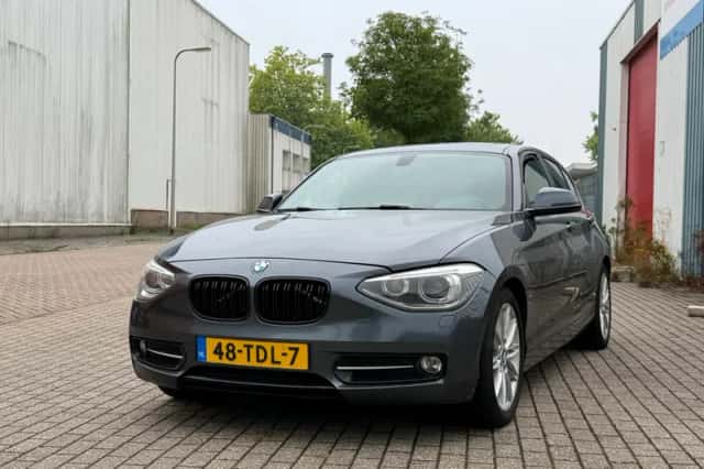 BMW 1-Serie (2012) thumbnail 1