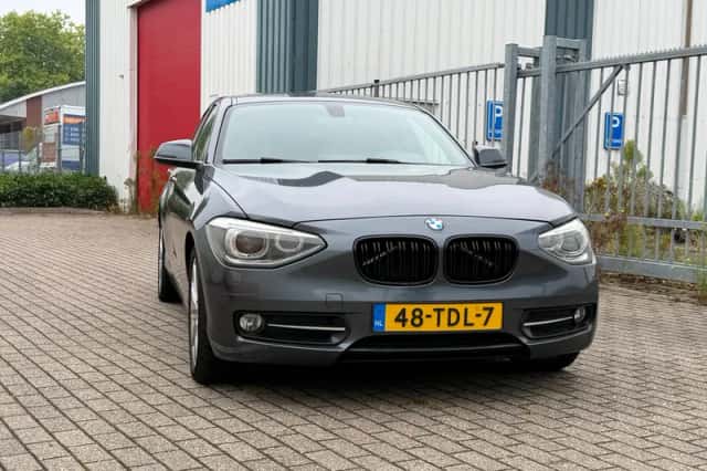 BMW 1-Serie (2012) thumbnail 2