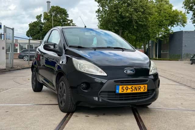 Ford Ka (2011) thumbnail 2