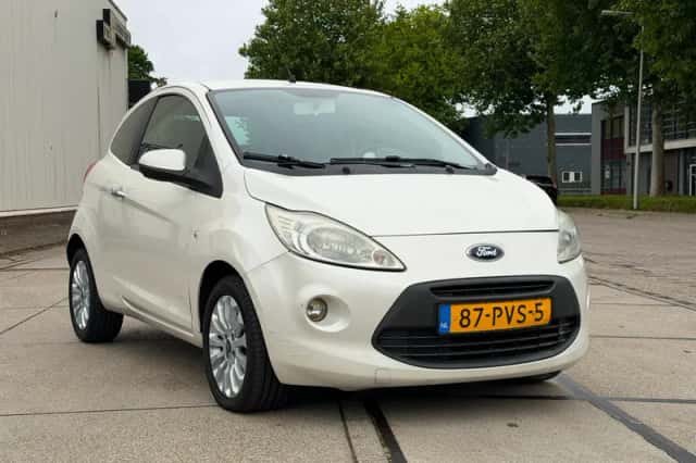 Ford Ka (2011) thumbnail 3