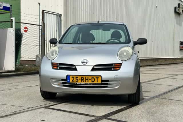 Nissan Micra (2005) thumbnail 3