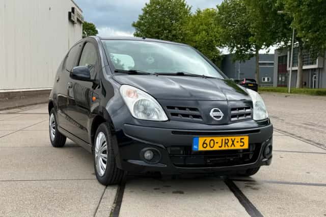 Nissan Pixo (2009) thumbnail 1