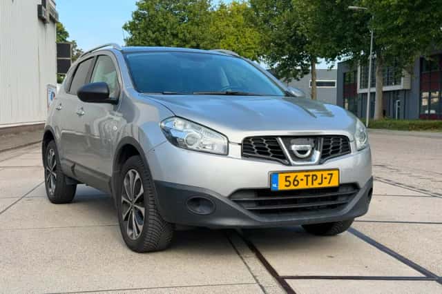 Nissan Qashqai (2012) thumbnail 1