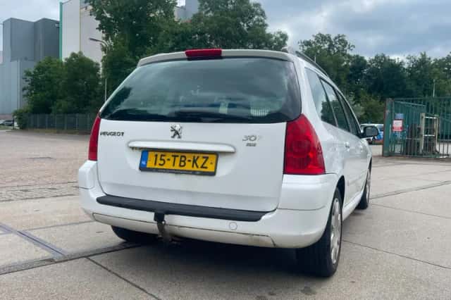 Peugeot 307 Break (2006) thumbnail 6