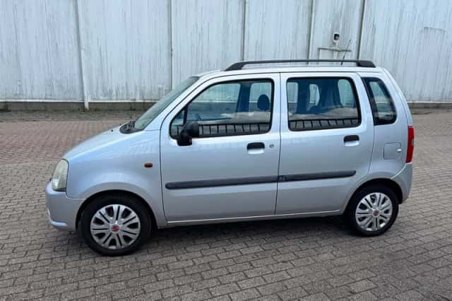 Suzuki Wagon R+ (2006) thumbnail 4