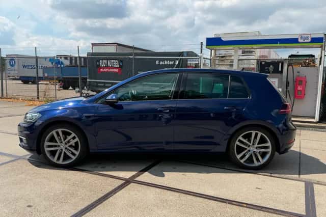 Volkswagen Golf (2017) thumbnail 4