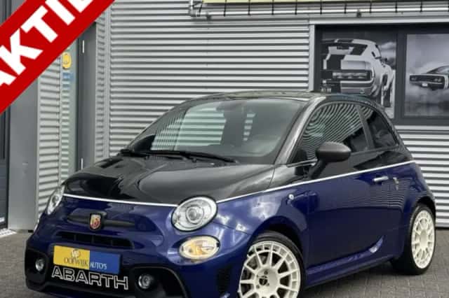 Fiat 500 (2021) thumbnail 1