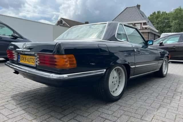Mercedes-Benz SL-Klasse (1987) thumbnail 3