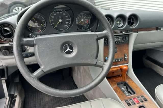 Mercedes-Benz SL-Klasse (1987) thumbnail 4