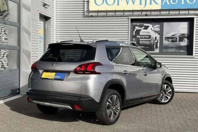 Peugeot 2008 (2019) thumbnail 3