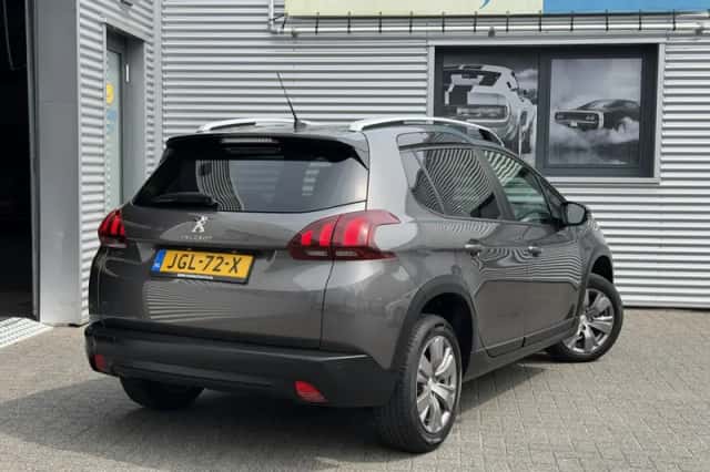 Peugeot 2008 (2019) thumbnail 3