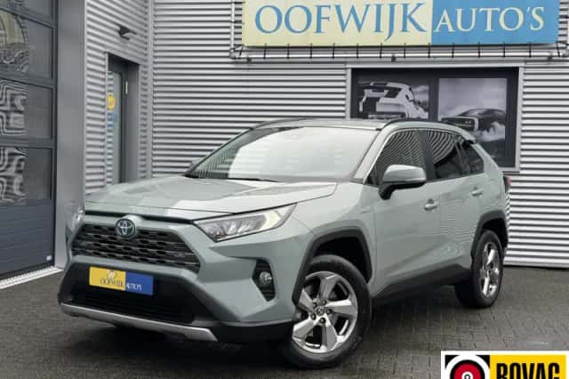Toyota RAV4 (2022) thumbnail 2