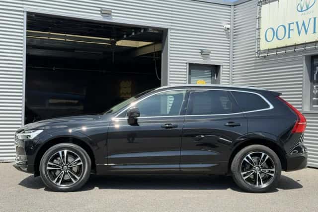 Volvo XC60 (2019) thumbnail 4