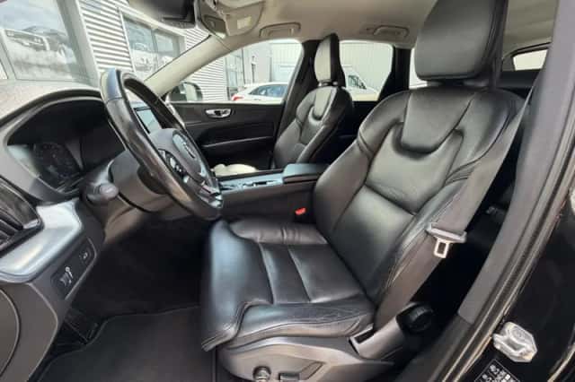 Volvo XC60 (2019) thumbnail 6