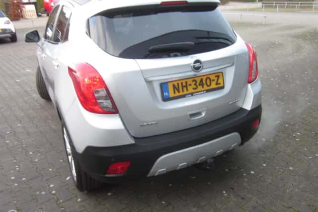 Opel Mokka (2016) thumbnail 5