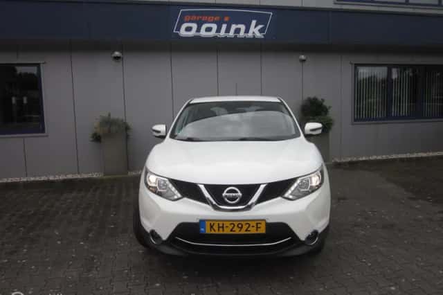 Nissan Qashqai (2016) thumbnail 4