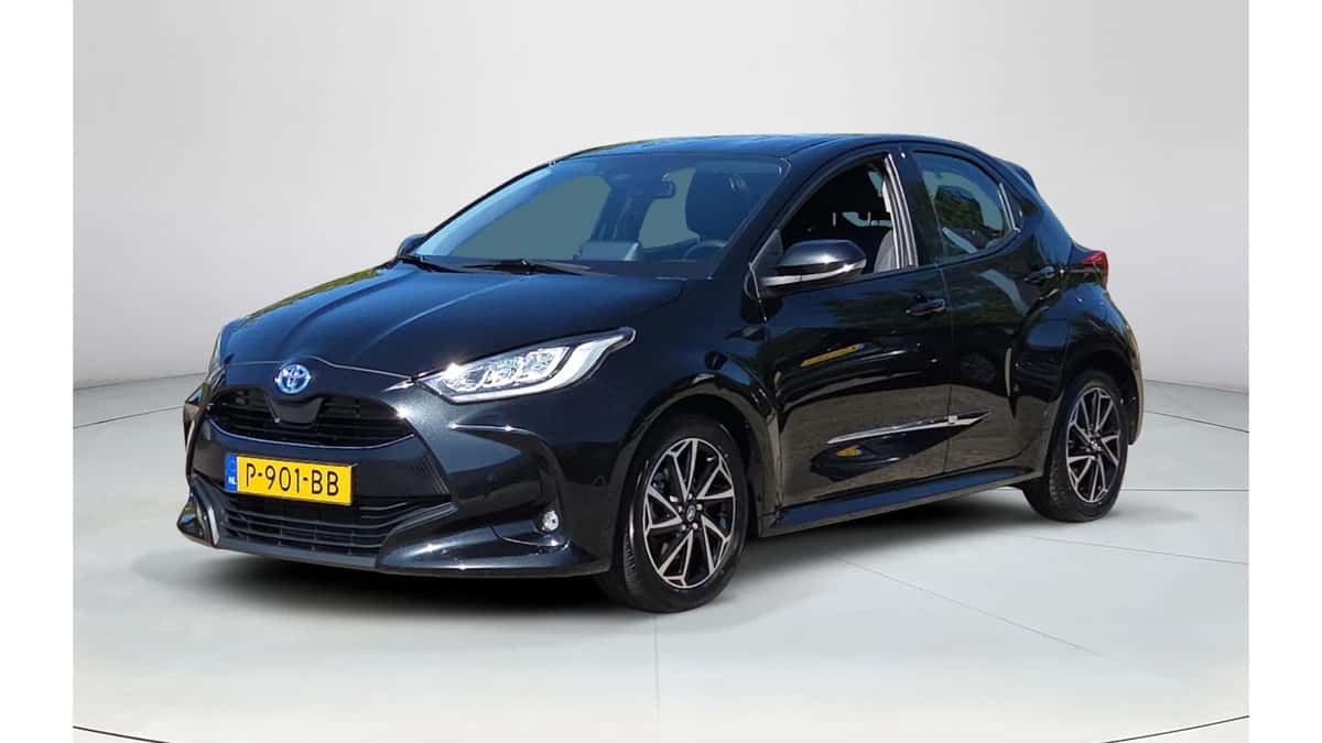 Toyota Yaris (2022) — foto 1
