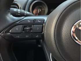 Toyota Yaris (2022) thumbnail 16