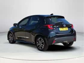 Toyota Yaris (2022) thumbnail 3