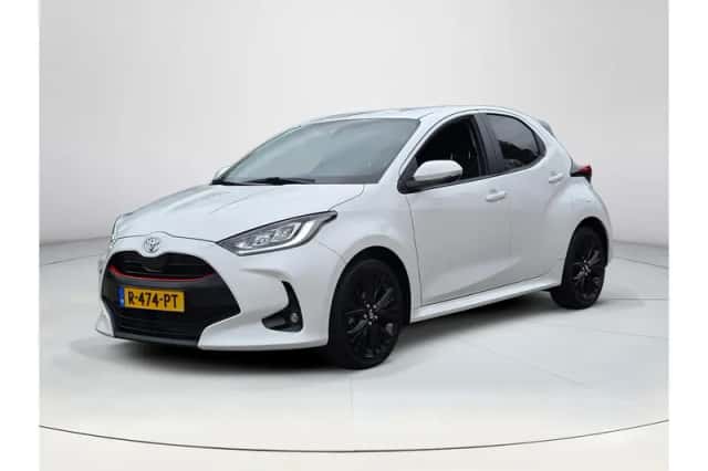 Toyota Yaris (2022) thumbnail 1