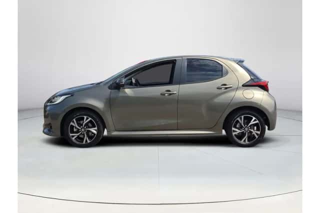 Toyota Yaris (2025) thumbnail 2