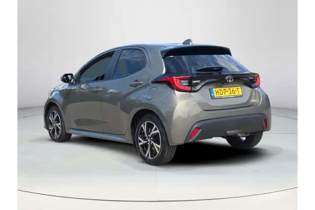 Toyota Yaris (2025) thumbnail 3