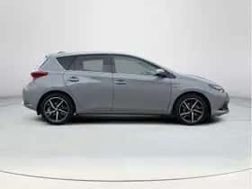 Toyota Auris (2018) thumbnail 6
