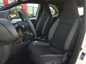Toyota Aygo X (2024) thumbnail 10
