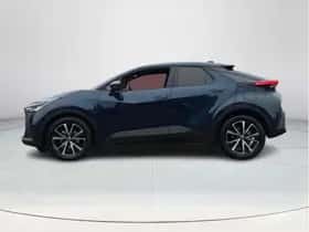 Toyota C-HR (2025) thumbnail 2
