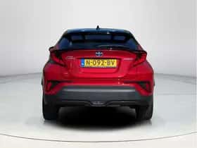 Toyota C-HR (2021) thumbnail 4