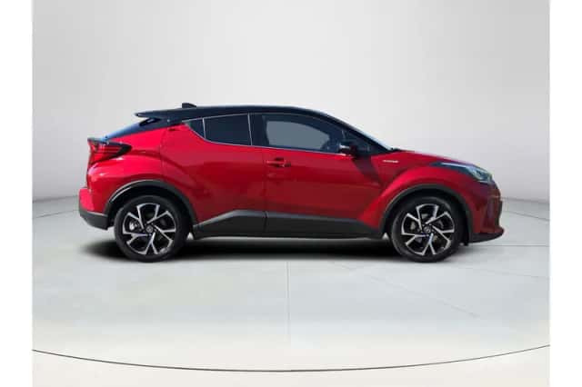 Toyota C-HR (2021) thumbnail 6