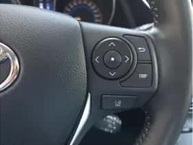 Toyota Auris (2016) thumbnail 18